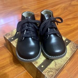 FootMates hard bottom infant shoes
